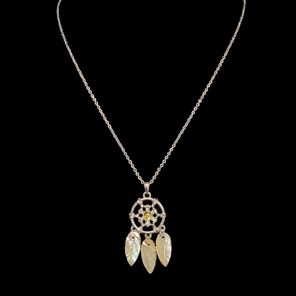 Dreamcatcher Necklace Silver-tone‎ Mother of Pearl Feather Chain Pendant Gift - Picture 1 of 5